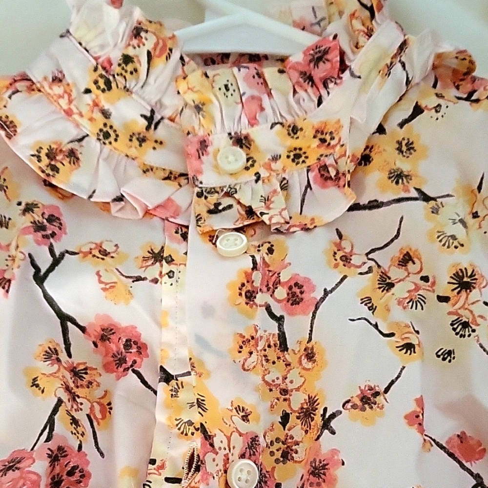 Classic-fit ruffleneck shirt in cherry blossoms